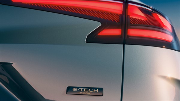 renault-editorial-etech-hev-004_ig_w600_h337