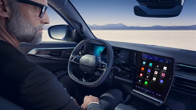 renault-editorial-etech-hev-009_ig_w400_h225