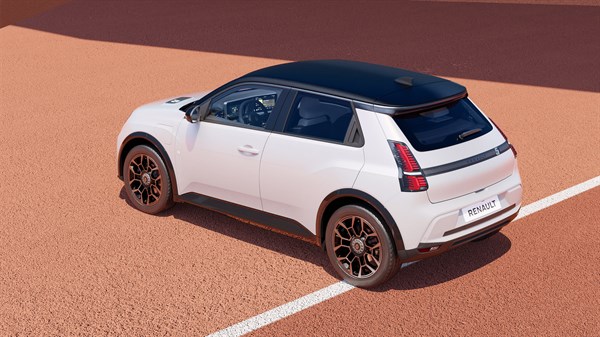 renault5-roland-garros-006_ig_w600_h337