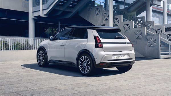 renault5-roland-garros-017_ig_w600_h337